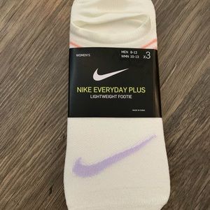 Nike lightweight footie socks
